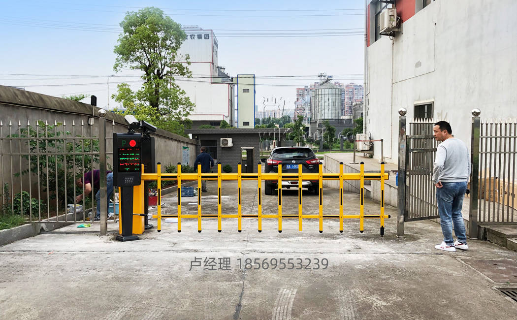 湖南湘潭 杰萃生物 停车场管理系统 栅栏道闸 安装案例_车牌